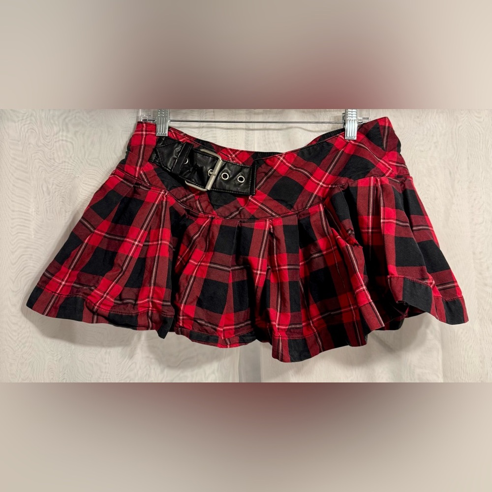 Vintage plaid pink skirt